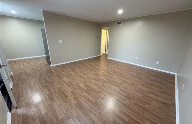 Rent Ready *** Cozy Condo in A Great Location*** photos photos