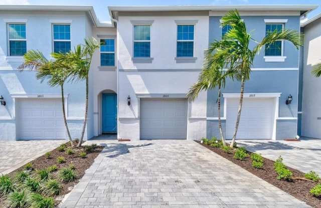 1805 Southeast Ocean Cove Way - 1805 Southeast Ocean Cove Way, Stuart, FL 34996
