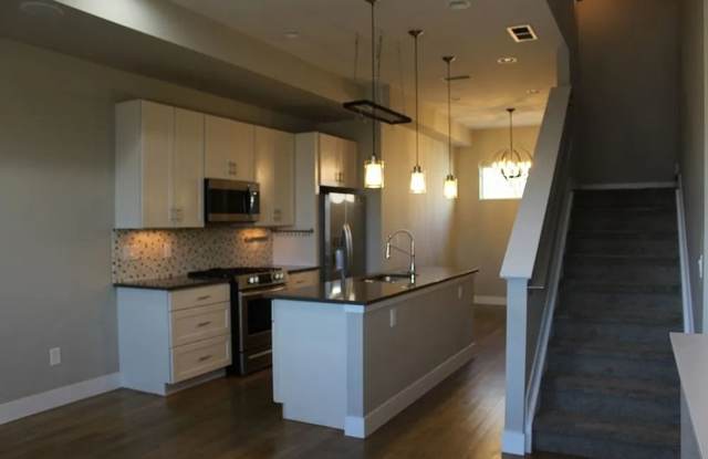 Modern 2 Bedroom Townhome in Denver photos photos