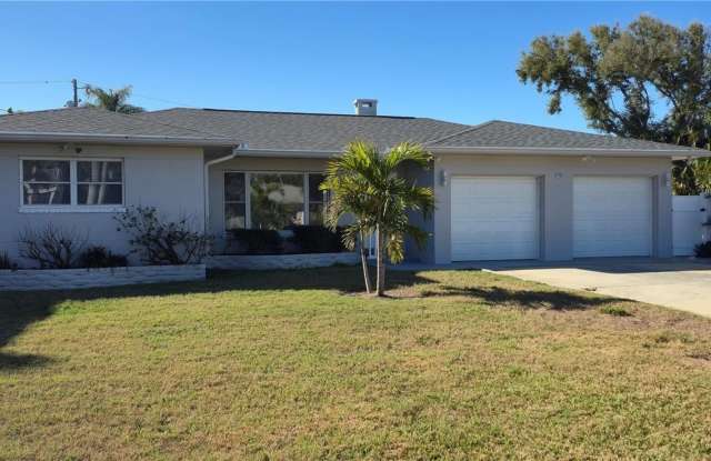 106 15TH STREET - 106 15th Street, Belleair Beach, FL 33786
