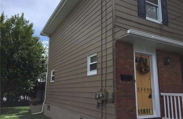 2560 Easton Avenue Gallery 2
