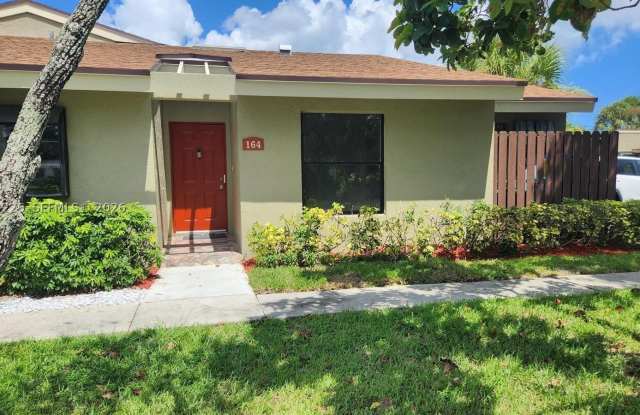 164 Meadows Dr photos photos