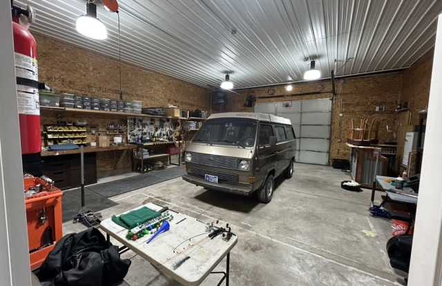 8900 U.S. Highway 10 West Gallery 2