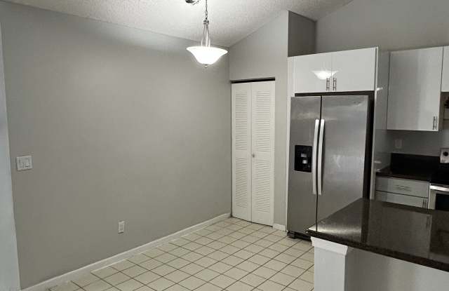 1158 Summit Trail Circle Gallery 4