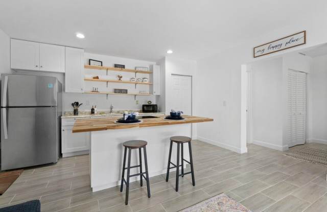 1190 Sachem Head Terrace Gallery 2