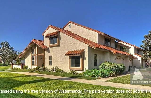 Modern La Cuesta Corner Townhome Near Downtown Huntington Beach! photos photos