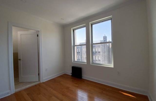 3900 Broadway Gallery 3