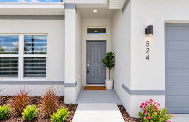 Stunning Nearly New 4-Bedroom Home in Cape Coral – 3-Car Garage, Luxury Upgrades & Modern Living! Gallery 4
