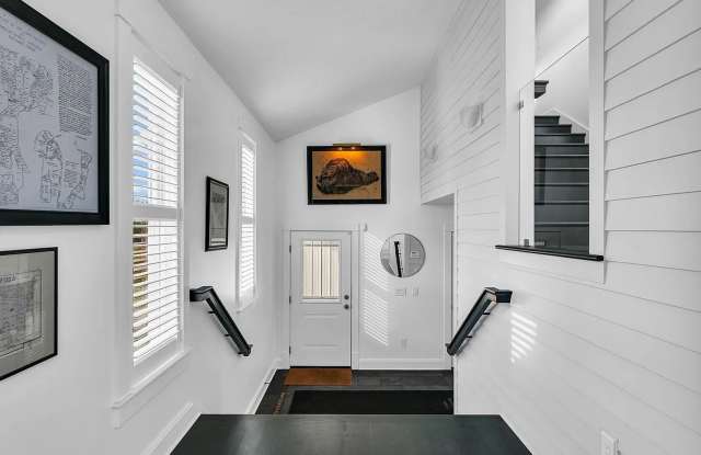 NEW LISTING-5 bedroom, 3 bathroom farmhouse-DeLand, Illinois photos photos