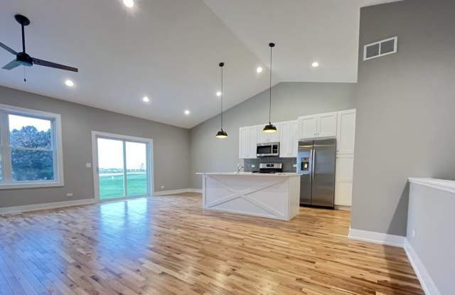 516 Cobblestone Cir Gallery 2