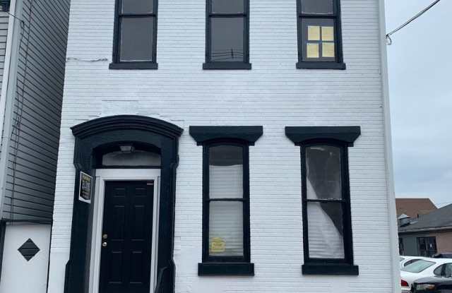 1 Bedroom Apartment! - 233 East Philadelphia Street, York, PA 17403