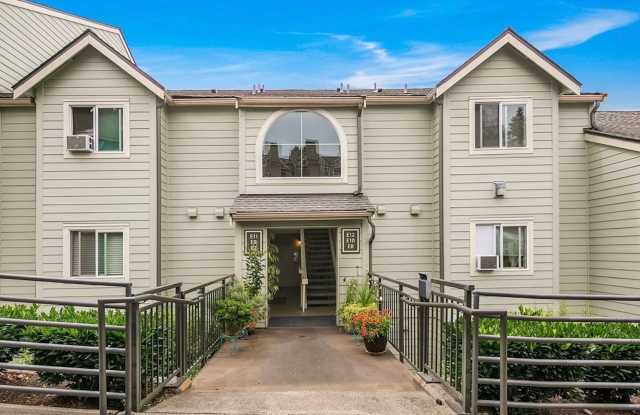 Sterling Heights Condo - Bellevue photos photos