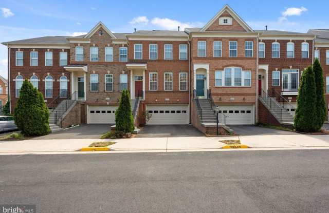 22052 DILWORTH SQUARE photos photos