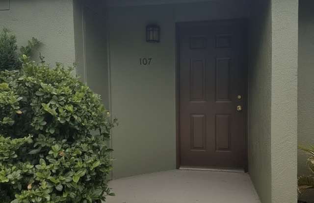 107 DORCHESTER Square photos photos