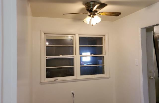 4317 SW Drury Ln Gallery 3