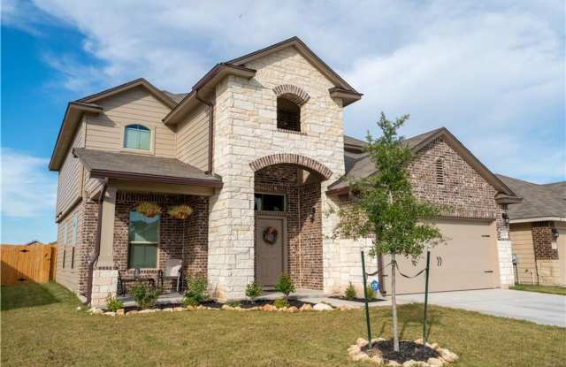 211 Reagor Dr Taylor, TX 76574 photos photos