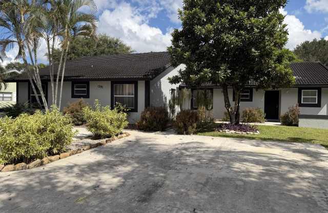 1392 Riverside Circle - 1392 Riverside Circle, Wellington, FL 33414 1392 Riverside Circle - 1392 Riverside Circle, Wellington, FL 33414