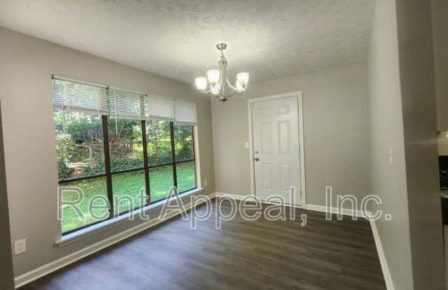 6915 Babbling Brook Gallery 3
