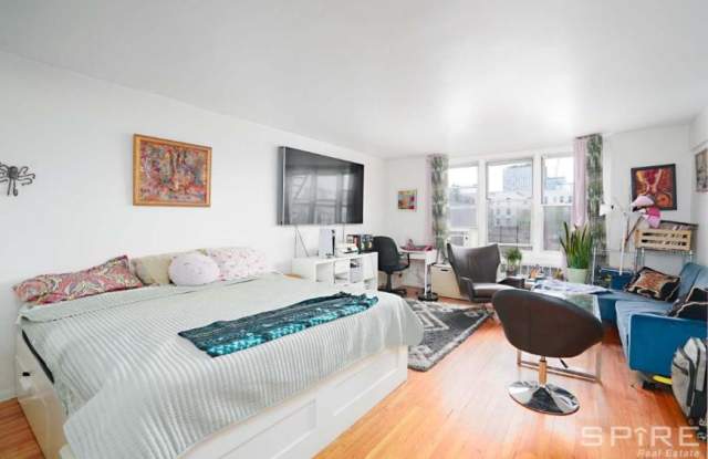 150 Hawthorne Street photos photos