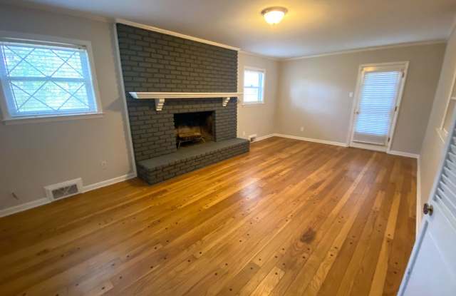 4 bed, 2.5 bath home in East Memphis near CBHS, Shelby Farms, and Baptist Hospital Gallery 4