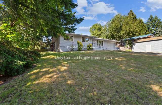 Two-Bedroom Ranch-Style Home in Bonny Slope! photos photos