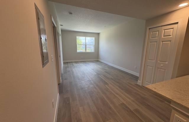 4424 South Texas Avenue #1-112 - 1 Gallery 4