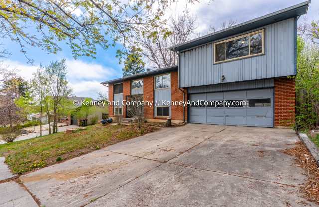 1421 Querida Drive photos photos