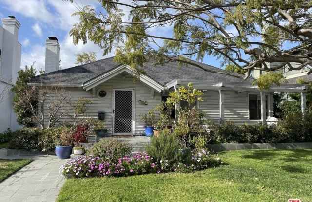2209 Pearl St - 2209 Pearl Street, Santa Monica, CA 90405