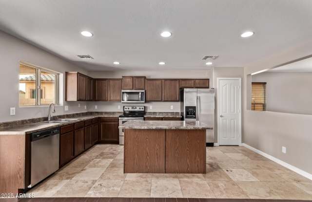 23561 W MOHAVE Street Gallery 3