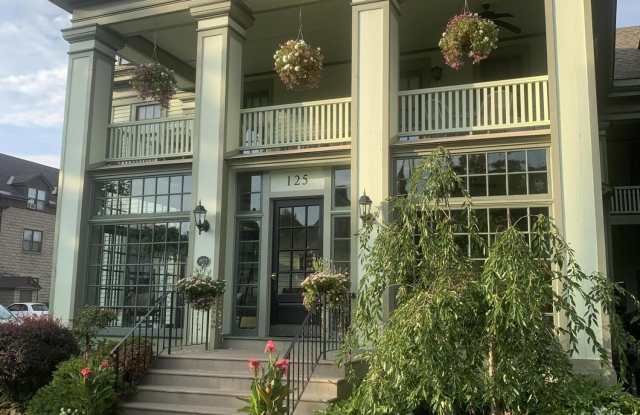 125 Union Avenue - 125 Union Avenue, Saratoga Springs, NY 12866