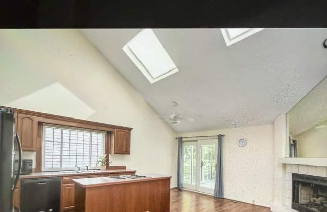 17883 Cambridge Oval Gallery 3