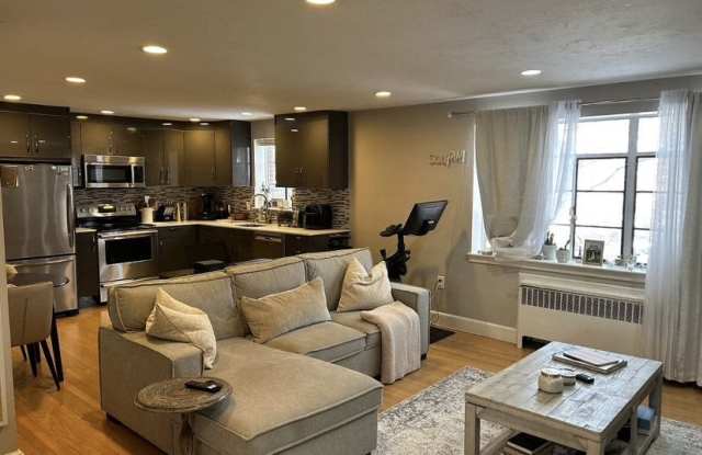 114 Evans Rd Apt 6 photos photos