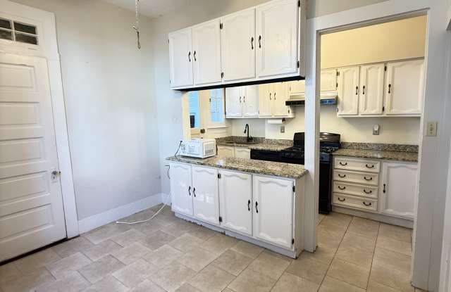 1135 Fern Street - B Gallery 3