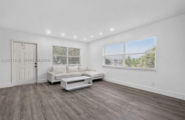 2100 Diana Dr Gallery 4
