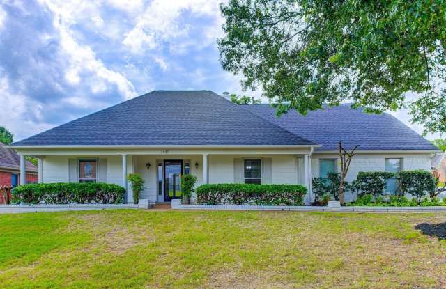 1937 ADA - 1937 Ada Lane, Memphis, TN 38016