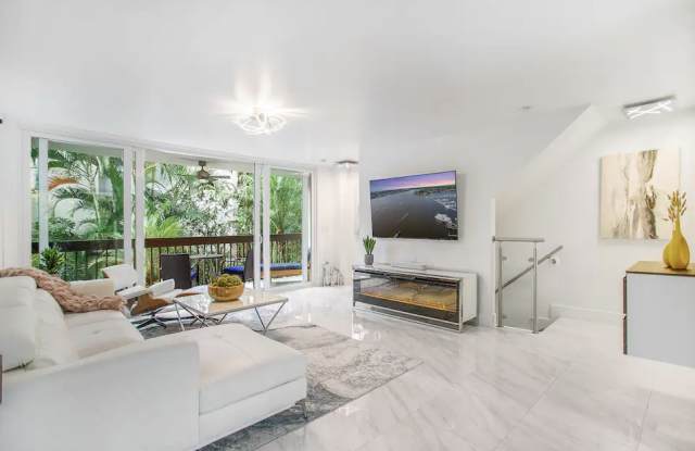 995 9th Avenue South photos photos