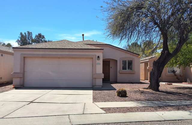 Pending/ Rented - Modern East Tucson Living: 2-Car Garage & Private Enclosed Backyard photos photos