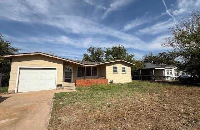 2158 Lowden Street - 2158 Lowden Street, Abilene, TX 79603 2158 Lowden Street - 2158 Lowden Street, Abilene, TX 79603