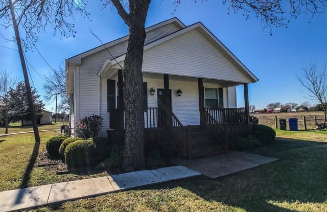 115 W Shands Street - 115 West Shands Street, Forney, TX 75126