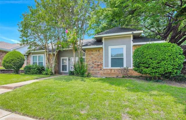 2717 Strother Drive Gallery 3
