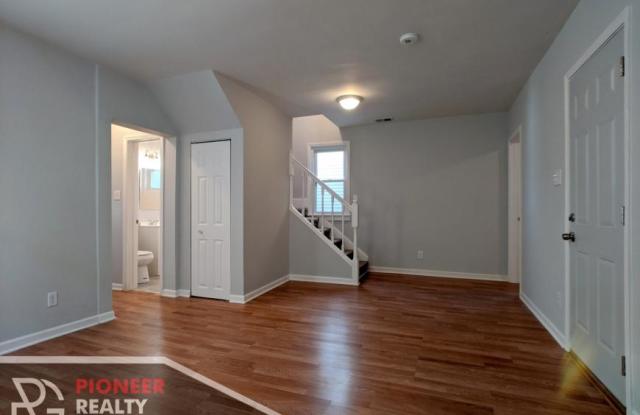 1520 West MELROSE photos photos