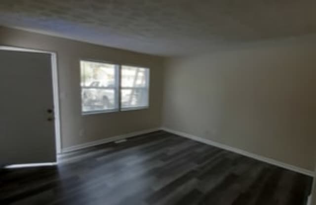 665 Aubrey Drive Gallery 3