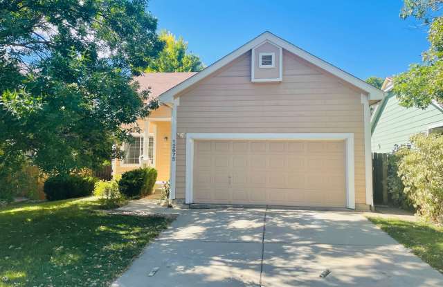Beautiful Tri-level Home in Brandywine Community, Broomfield. photos photos