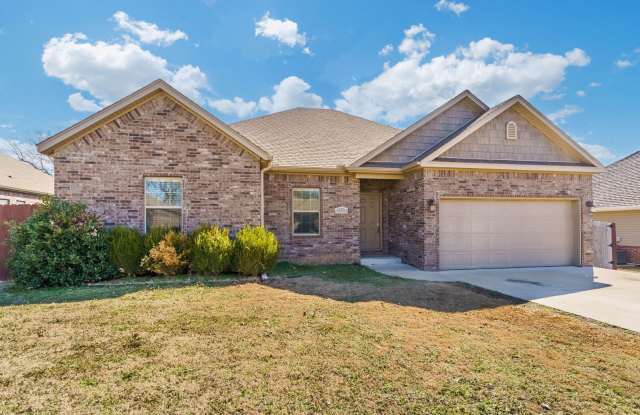 2237 Aspen, Siloam Springs AR 72761 - 2237 South Aspen Street, Siloam Springs, AR 72761 2237 Aspen, Siloam Springs AR 72761 - 2237 South Aspen Street, Siloam Springs, AR 72761