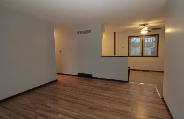 801 West 38th Street North Gallery 4