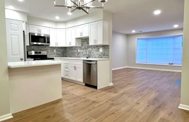 10200 WILLOW MIST COURT - 10200 Willow Mist Court, Oakton, VA 22124