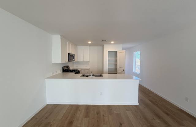 1006 Good Prairie Avenue Gallery 2