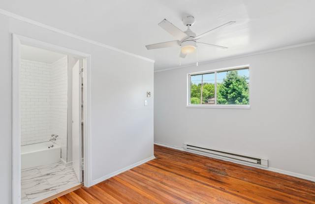 Knoxville 37917 - Newly Renovated Throughout 1 Bedroom Apartment in Park Ridge - Contact Ryan Fogarty 865-333-4840 Gallery 4