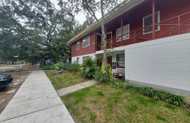 2305 MYRA Street unit: 3 photos photos