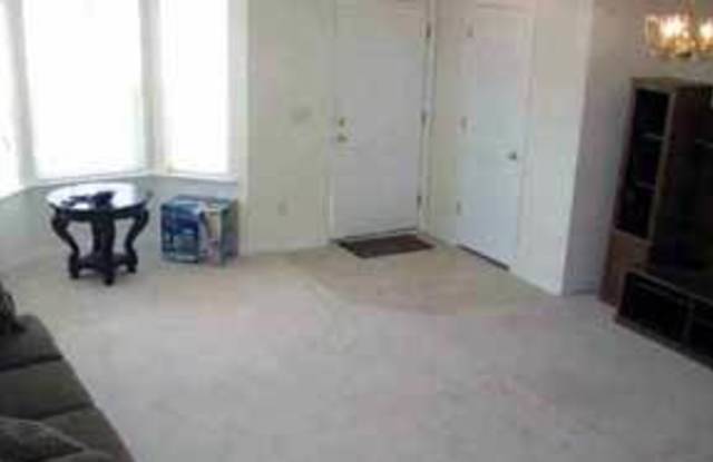 3011-104 Barrymore St ~ 3 bedrrom / 2.5 bathroom ~ Townhouse located in Tryon Road Area Gallery 4